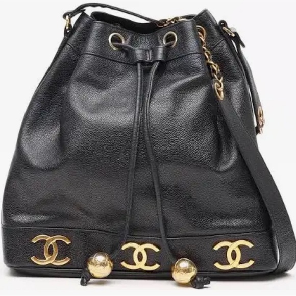 CHANEL Handbags - Chanel Black Leather Bucket Bag